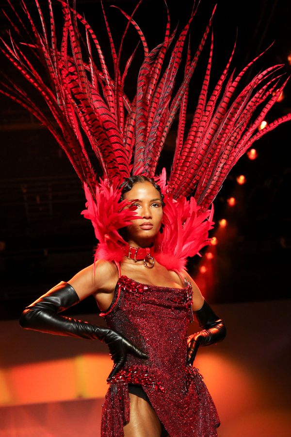 A model presents a creation from The Blonds Fall 2020 collection during New York Fashion Week in NYC. - Sputnik International