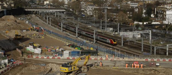 Work under way on the HS2 route near London's Euston station - Sputnik International