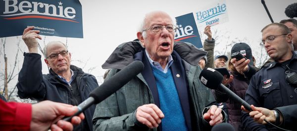Democratic U.S. presidential candidate Senator Bernie Sanders Democratic U.S. presidential candidate Senator Bernie Sanders - Sputnik International