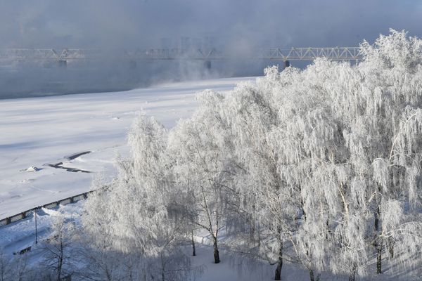 A railway bridge and an embankment across the Ob River in Novosibirsk. A railway bridge and an embankment across the Ob River in Novosibirsk. - Sputnik International