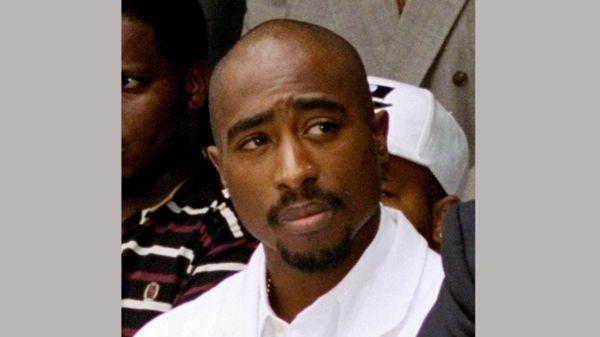 FILE - In this Aug. 15, 1996, file photo, rapper Tupac Shakur attends a voter registration event in South Central Los Angeles - Sputnik International