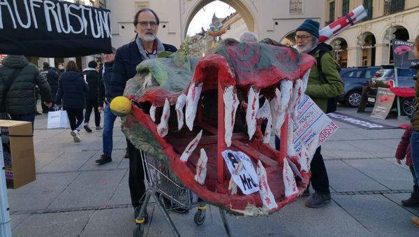 Activists rally in Bavarian capital against Munich Security Conference, 15 February 2020 - Sputnik International