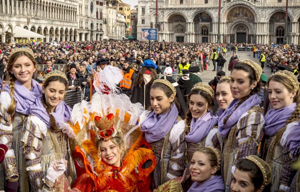 Participants of the 2020 Venice Carnival in the city's St Mark's Square Participants of the 2020 Venice Carnival in the city's St Mark's Square - Sputnik International