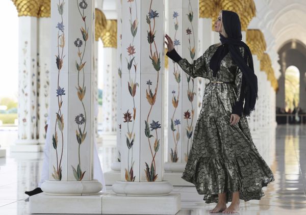 Ivanka Trump, the daughter and senior adviser to U.S. President Donald Trump visits the Sheikh Zayed Grand Mosque in Abu Dhabi, United Arab Emirates, Saturday, Feb. 15, 2020. - Sputnik International