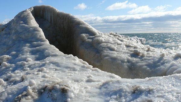 Ice Volcano over Lake Michigan - Sputnik International