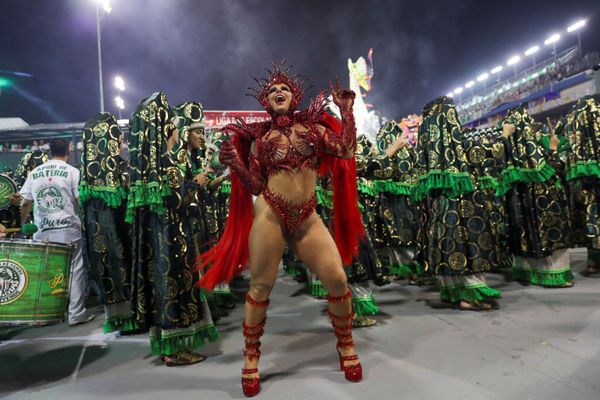 Drum queen Viviane Araujo from Mancha Verde samba school performs during the first night of the Carnival parade at the Sambadrome in Sao Paulo, Brazil, February 22, 2020. Drum queen Viviane Araujo from Mancha Verde samba school performs during the first night of the Carnival parade at the Sambadrome in Sao Paulo, Brazil, February 22, 2020. - Sputnik International