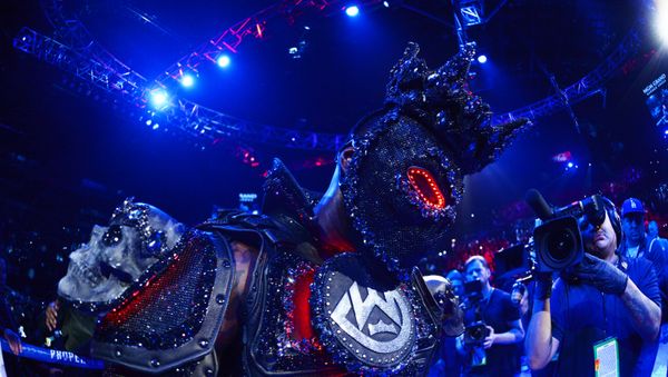Deontay Wilder in the outfit he wore into the ring on 22 February 2020 - Sputnik International