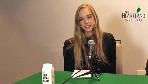   Naomi Seibt - Sputnik International