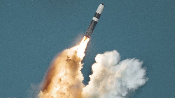 Trident II (D-5) missile underwater launch - Sputnik International