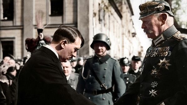 Tag von Potsdam, Adolf Hitler, Paul v. Hindenburg - Sputnik International
