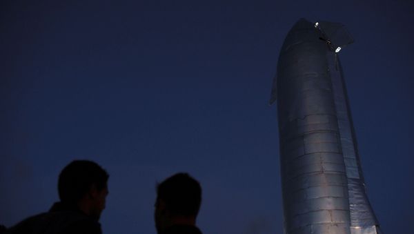 A crowd gathers before SpaceX's Elon Musk gives an update on the company's Mars rocket Starship SN1 in Boca Chica, Texas, 28 September 2019 A crowd gathers before SpaceX's Elon Musk gives an update on the company's Mars rocket Starship SN1 in Boca Chica, Texas, 28 September 2019 - Sputnik International