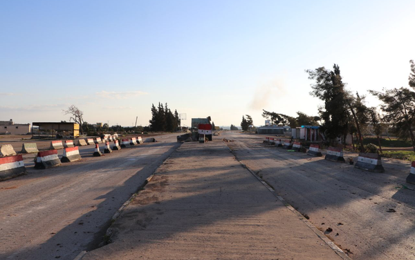 Empty road in Saraqib, Syria's Idlib Governorate - Sputnik International