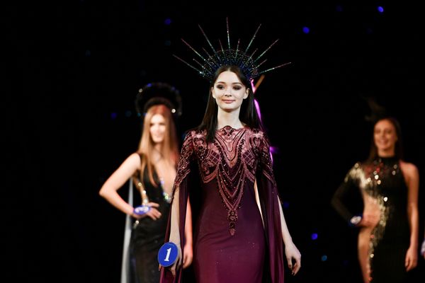 A contestant is walking on the stage of the Sevastopol Centre of Culture and Art during the Sevastopol Beauty 2020 pageant finals A contestant is walking on the stage of the Sevastopol Centre of Culture and Art during the Sevastopol Beauty 2020 pageant finals - Sputnik International
