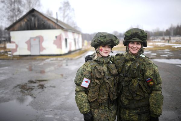 Camouflage Ladies: Military Beauty Pageant in Russia Camouflage Ladies: Military Beauty Pageant in Russia - Sputnik International