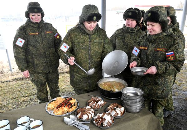 Camouflage Ladies: Military Beauty Pageant in Russia Camouflage Ladies: Military Beauty Pageant in Russia - Sputnik International