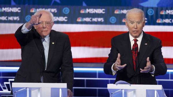Democratic presidential candidates, Sen. Bernie Sanders, I-Vt., left, and former Vice President Joe Biden gesture during a Democratic presidential primary debate Wednesday, Feb. 19, 2020, in Las Vegas, hosted by NBC News and MSNBC. (AP Photo/John Locher) - Sputnik International