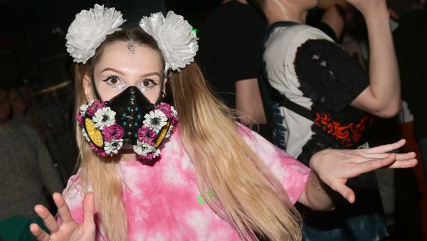 Sick Fashion: Face Masks Become Mainstream Amid Coronavirus Outbreak - Sputnik International