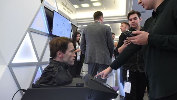 МеRobot with the appearance of Hollywood actor Arnold Schwarzneger - Sputnik International