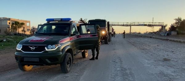 Russian Military Police in Saraqib Russian Military Police in Saraqib - Sputnik International
