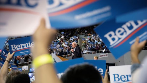 U.S. Democratic presidential candidate Bernie Sanders speaks at a rally in Phoenix, Arizona, U.S.,March 5, 2020 - Sputnik International