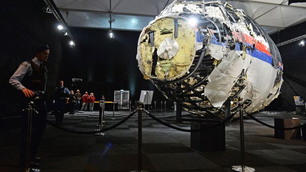Pieces of the Boeing 777 Malaysia Airlines (flight MH17) , which crashed in 2014 on the territory of Ukraine - Sputnik International