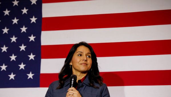 Democratic presidential candidate Rep. Tulsi Gabbard speaks during a campaign event in Lebanon, New Hampshire, U.S., February 6, 2020 - Sputnik International