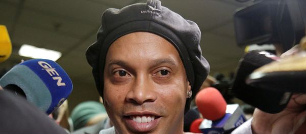 Ronaldinho leaves Paraguay's Supreme Court after testifying in Asuncion, Paraguay, March 6, 2020. REUTERS - Sputnik International