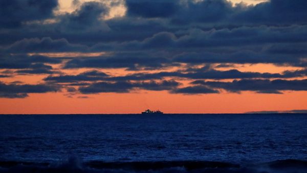 The Grand Princess cruise ship carrying passengers who have tested positive for coronavirus is seen in the Pacific Ocean outside San Francisco, California, US 7 March 2020. - Sputnik International