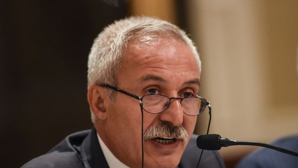 Diyarbakir Adnan Selcuk Mizrakli (L) during a foreign media meeting with Mardin ousted Mayor Ahmet Turk (R)  and Ousted Kurdish Mayor of Van Bedia Ozgokce Ertan (not pictured) on August 29, 2019, in Istanbul. The Turkish government removed three mayors from office over alleged links to Kurdish militants as Ankara deepened its crackdown on the opposition.  - Sputnik International