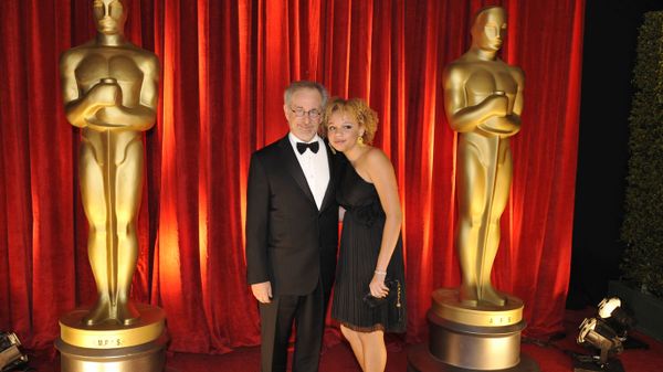 Steven Spielberg and daughter Mikaela George Spielberg arrive at the 81st Academy Awards Sunday, Feb. 22, 2009, in the Hollywood section of Los Angeles. ( - Sputnik International