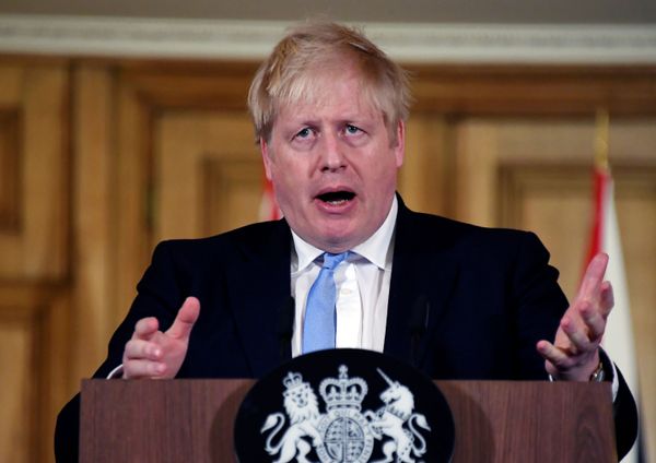 Distancing From Parents: UK PM Johnson Urges People Not to Travel During Mother's Day Amid Pandemic - Sputnik International