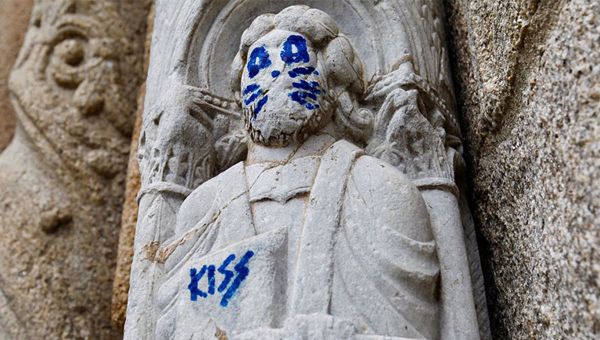 From Raphael to Banksy: How Vandals Ruin Artwork All Over the World - Sputnik International
