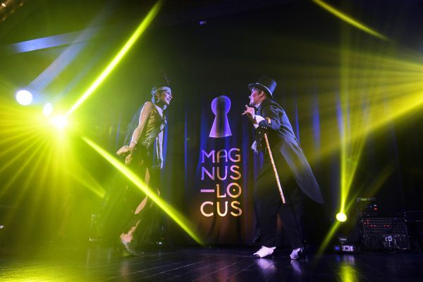 Razzle Dazzle Them! Twenties Revived With Spectacular Ladies of Burlesque Cabaret Show in Moscow - Sputnik International