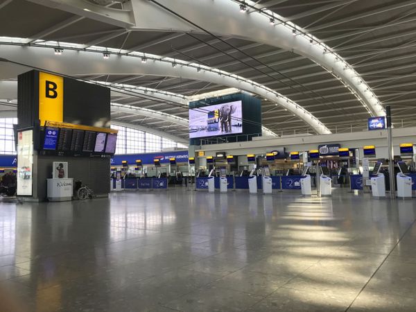 Ryanair CEO Blasts Quarantine as a 'Fig Leaf' That Doesn't Work - Sputnik International
