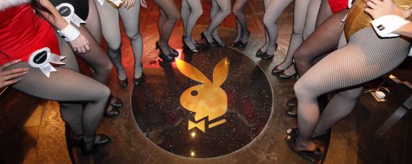 FILE - In this Dec. 18, 2010 file photo, waitresses pose inside the Playboy Club at the Sands Casino in Macau - Sputnik International