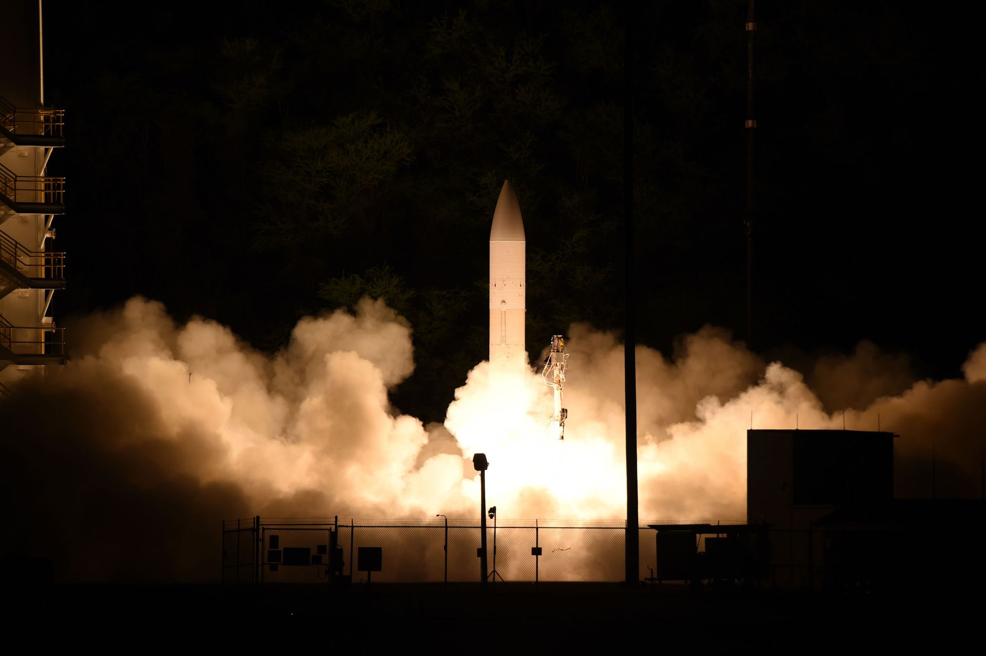 US Navy Successfully Tests First Hypersonic Missile Motor - Sputnik International, 1920, 28.05.2021