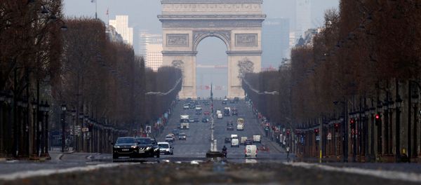 Champs Elysees avenue in Paris Champs Elysees avenue in Paris - Sputnik International