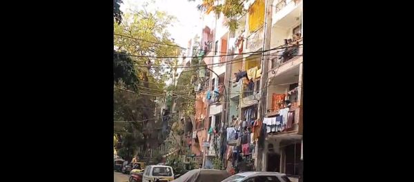 New Delhi: Indians Clap, Ring Bells From Balconies to Thank Doctors Amid Coronavirus - Videos New Delhi: Indians Clap, Ring Bells From Balconies to Thank Doctors Amid Coronavirus - Videos - Sputnik International