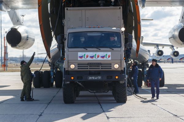 Russia Sends Cargo Planes With Medical Equipment, Medics to Italy as Part of Coronavirus Fight Russia Sends Cargo Planes With Medical Equipment, Medics to Italy as Part of Coronavirus Fight - Sputnik International