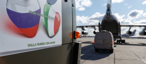 Extending a Helping Hand: How Russia is Aiding Italy's Fight Against Raging COVID-19 Pandemic Extending a Helping Hand: How Russia is Aiding Italy's Fight Against Raging COVID-19 Pandemic - Sputnik International