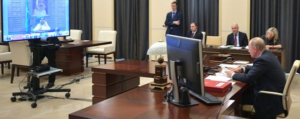 Russian President Vladimir Putin takes part in G20 emergency e-summit on the coronavirus. - Sputnik International