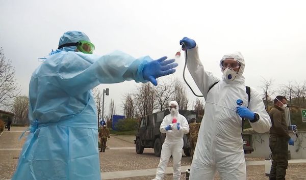 EU Lawmakers Try to Launch Unfounded Smear Campaign Against Russia for Helping Italy Amid Pandemic - Sputnik International