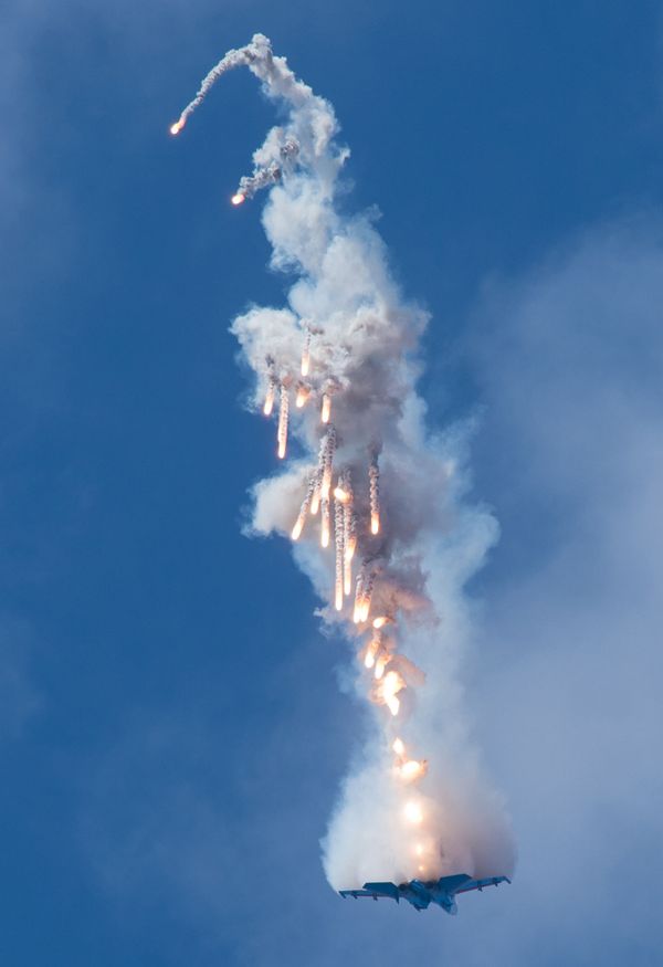 Not Just to Show Off: Russian Test Pilot Explains Challenges of Manoeuvring in Dogfights Not Just to Show Off: Russian Test Pilot Explains Challenges of Manoeuvring in Dogfights - Sputnik International