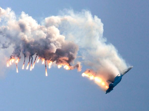 Not Just to Show Off: Russian Test Pilot Explains Challenges of Manoeuvring in Dogfights Not Just to Show Off: Russian Test Pilot Explains Challenges of Manoeuvring in Dogfights - Sputnik International