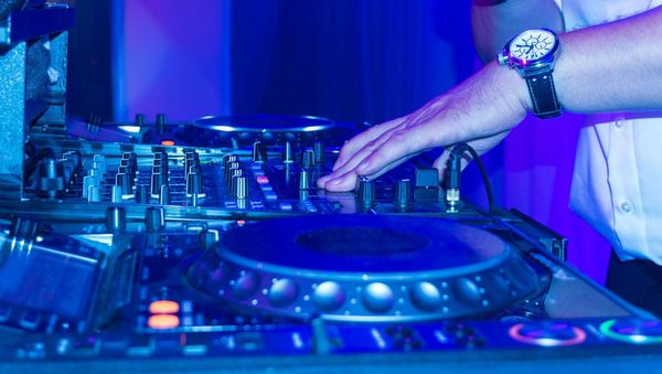 DJ - Sputnik International