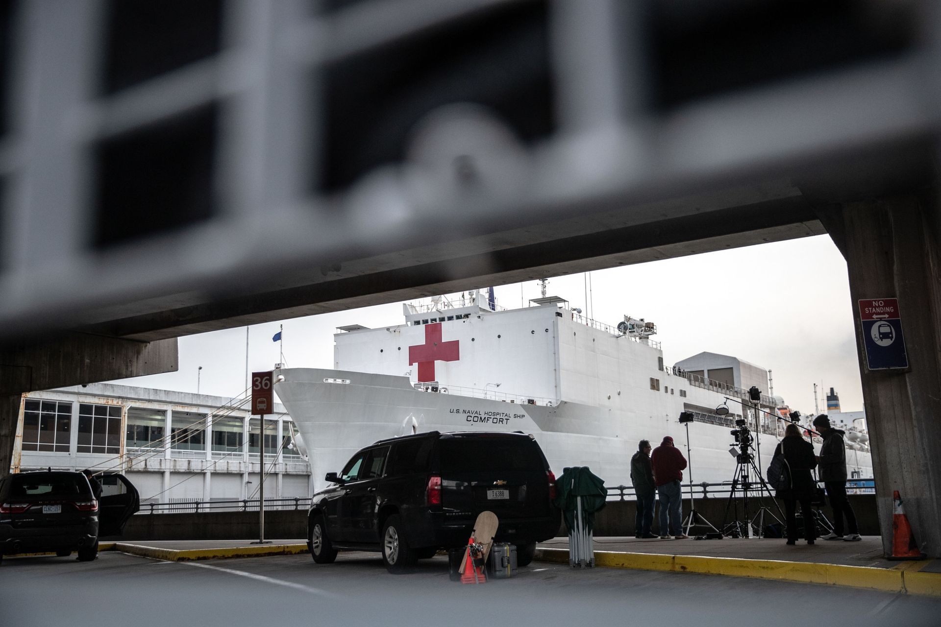 US Naval Hospital Ship Comfort is pictured upon the arrival in New York City Harbor amid the outbreak of the coronavirus disease in New York, the United States - Sputnik International, 1920, 07.09.2021