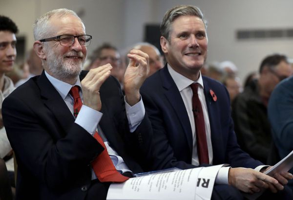 Labour’s Starmer Outstrips Johnson as ‘Preferred PM’ Over Disapproval of Handling of Pandemic- Poll Labour’s Starmer Outstrips Johnson as ‘Preferred PM’ Over Disapproval of Handling of Pandemic- Poll - Sputnik International