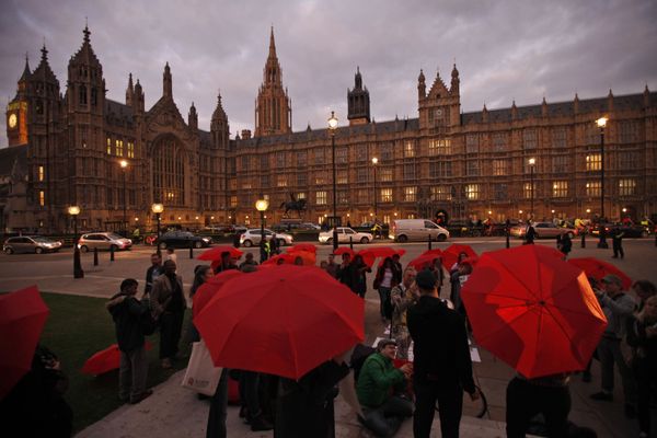 Not Even Online Sex in Self-Isolation! UK Prostitutes Suffer From Hardship During Pandemic - Sputnik International