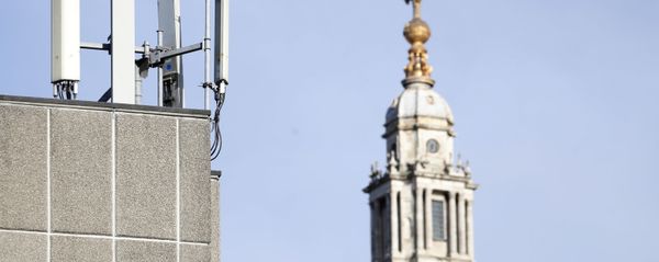 Mobile network phone masts are visible in front of St Paul's Cathedral in the City of London, Tuesday, Jan. 28, 2020. Mobile network phone masts are visible in front of St Paul's Cathedral in the City of London, Tuesday, Jan. 28, 2020. - Sputnik International