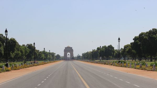 India Gate in the central vista of New Delhi is a memorial for unnamed soldiers, who sacrificed their lives for the nation. - Sputnik International
